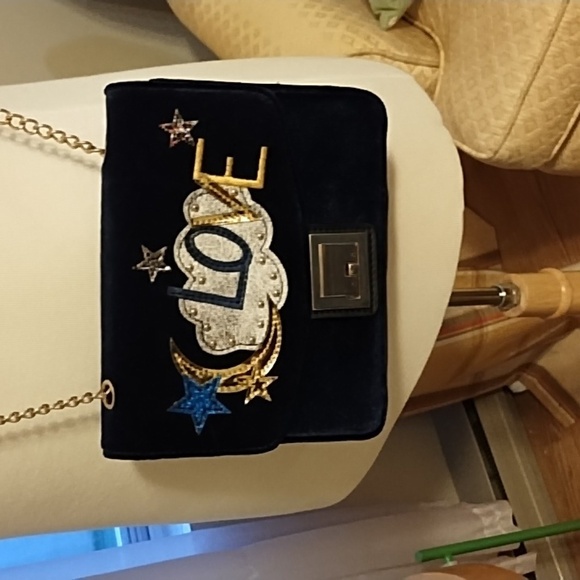 Olivia Miller Purse "Love" - Picture 2 of 8